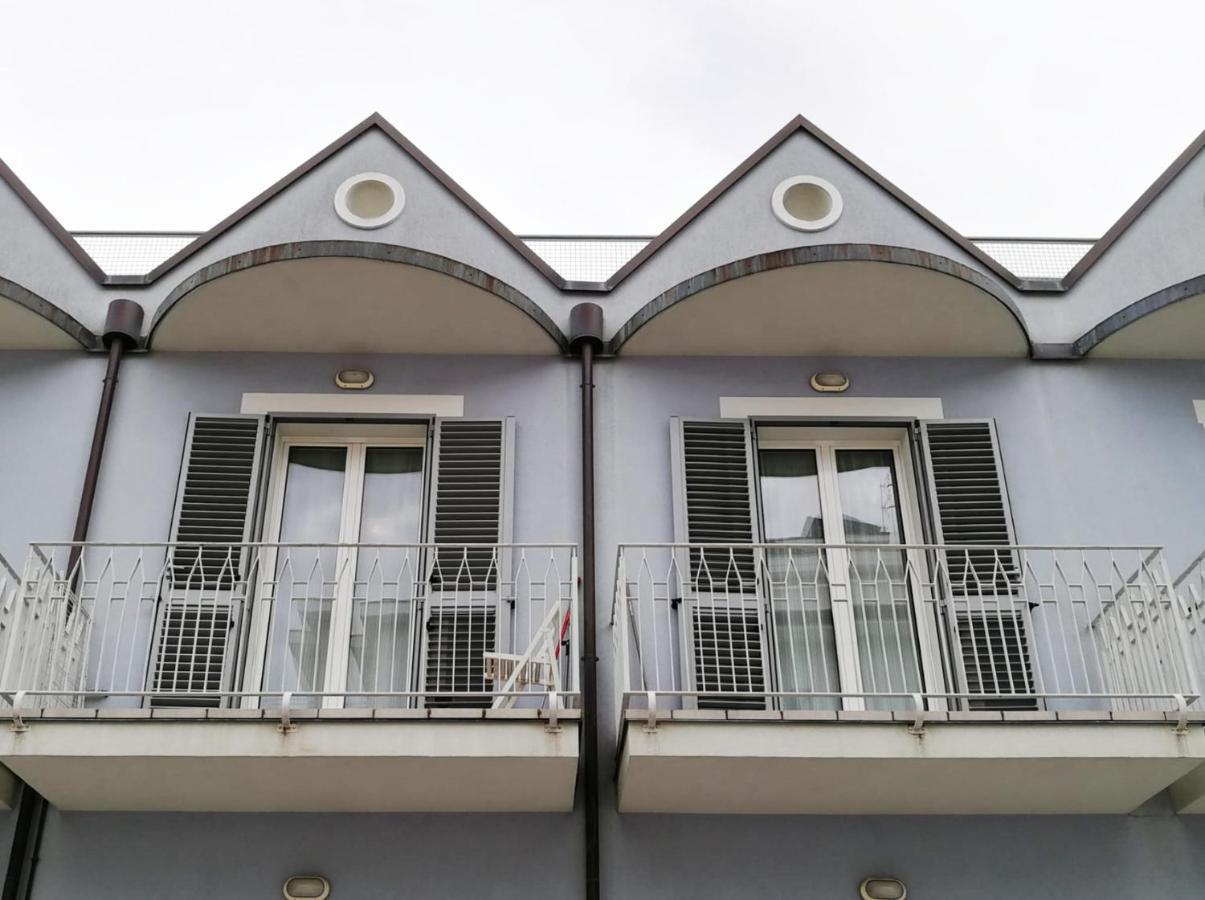 Margherita Rimini - Appartamenti Al Mare Bagian luar foto